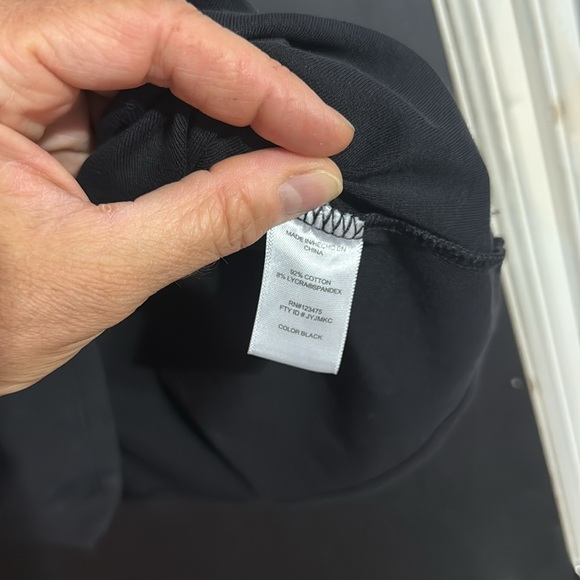 Ellen Tracy Elbow-Length Spilt Neck Tee Size: L - Picture 5 of 6